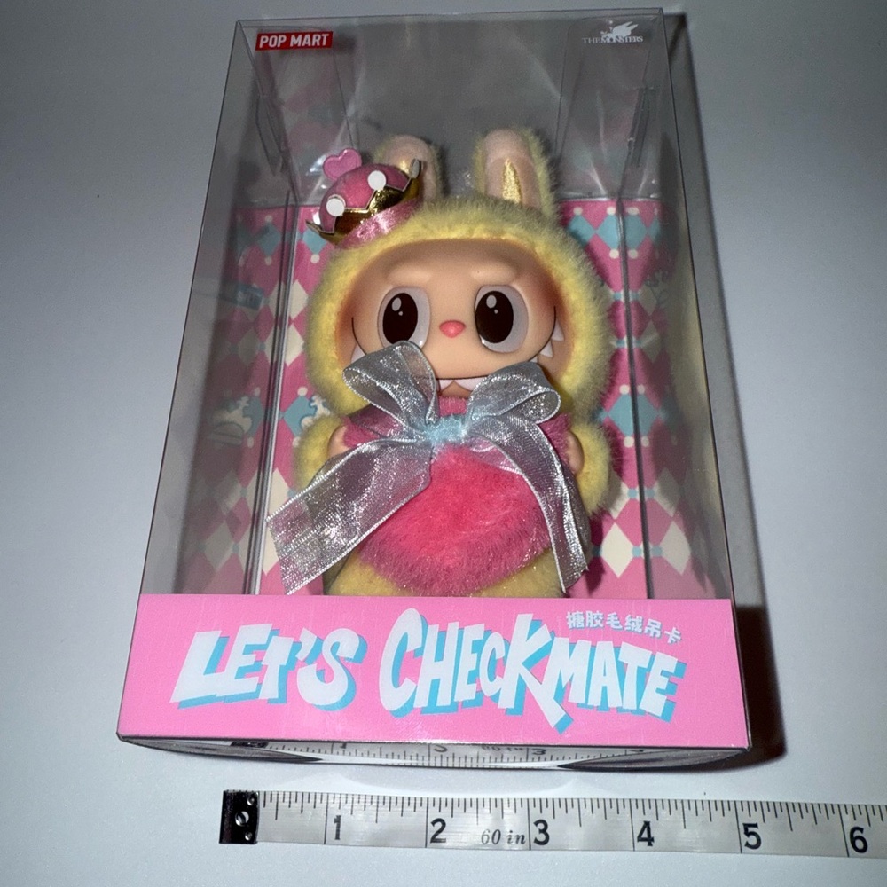 THE MONSTERS Let's Checkmate Series-Vinyl Plush